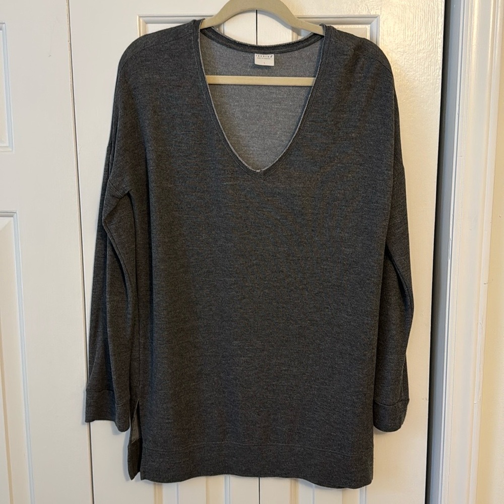 Long Sleeve Gray Comfy tshirt